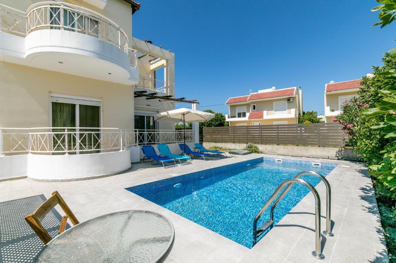 Rose Garden House *
